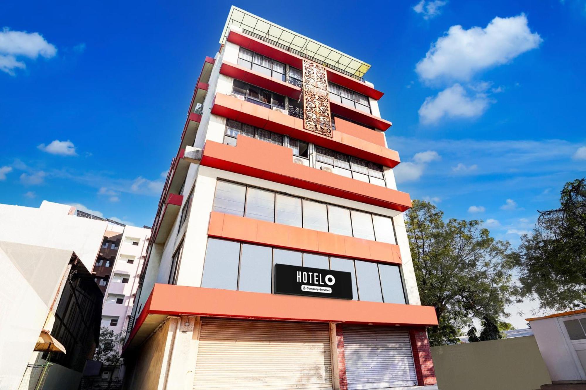 Super Hotel O Geeta Mandir Formerly Hotel Green Park アーメダバード エクステリア 写真
